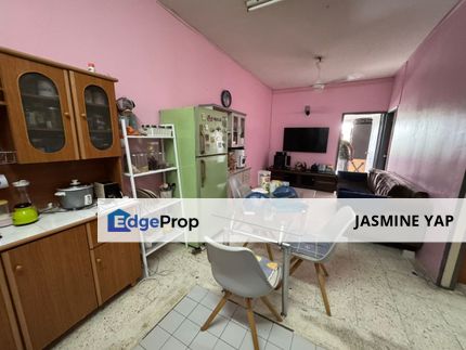 Strawberry Court Apartment, Kuala Lumpur, Cheras