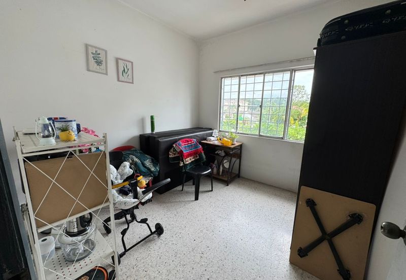 Strawberry Court Apartment