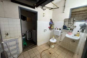 Strawberry Court Apartment