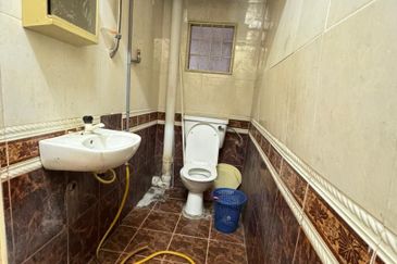 Strawberry Court Apartment