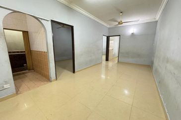 Strawberry Court Apartment