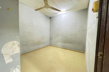 Strawberry Court Apartment