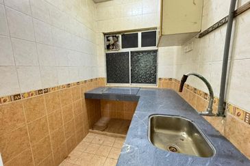 Strawberry Court Apartment