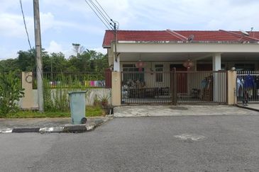Sibu Single Storey Terrace Corner at Jalan Rantau Panjang Jaya
