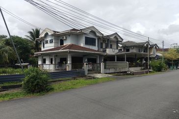 Sibu Double Storey Semi D at Jalan Kiew Nang