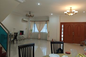 Sibu Double Storey Semi D at Jalan Kiew Nang