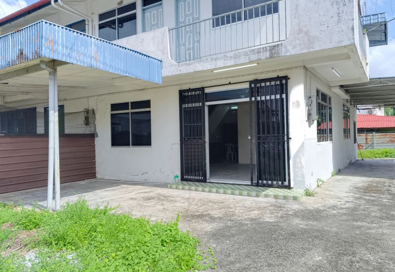 Sibu Double Storey Terrace Corner at Jalan Oya