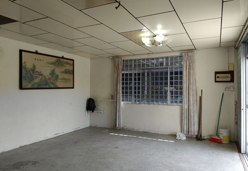 Sibu Double Storey Terrace Corner at Jalan Oya