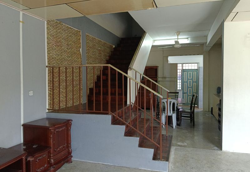 Sibu Double Storey Terrace Corner at Jalan Oya