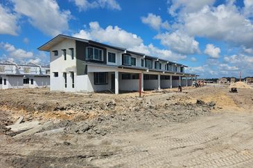 Sibu Double Storey Terrace at Sibujaya B20