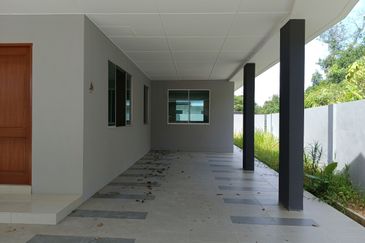 Sibu - Double Storey Terrace Corner at Teku Pasai Siong