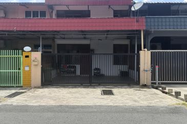 Sibu Double Storey Terrace at Rejang Park