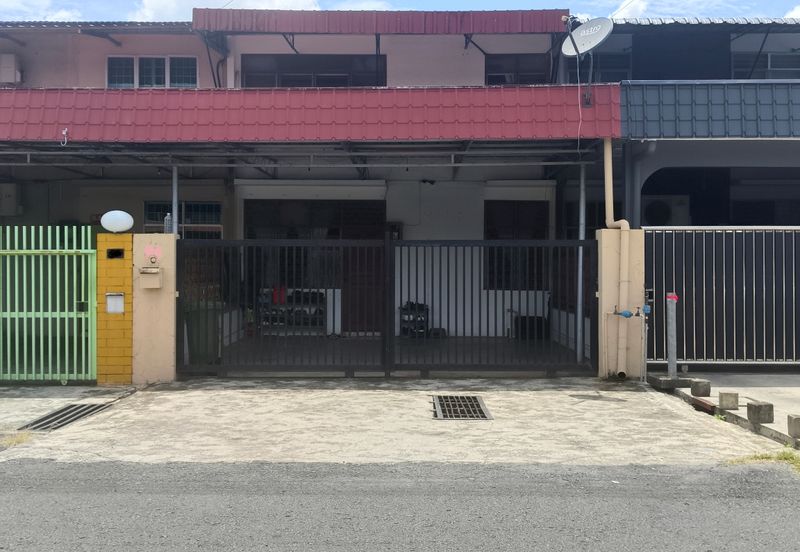 Sibu Double Storey Terrace at Rejang Park