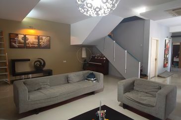 Sibu 2 Storey Corner at Jalan Tun Ahmad Zaidi Adruce