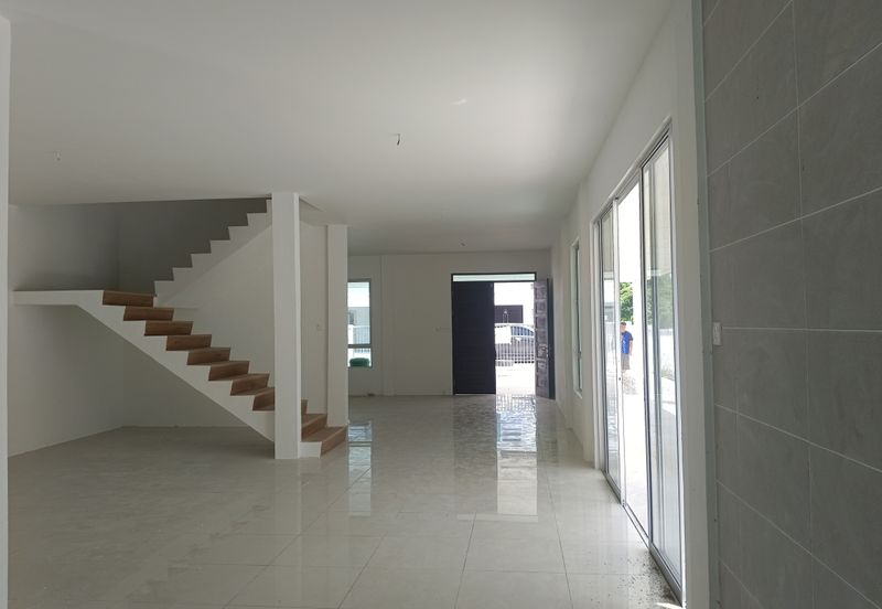 Sibu Double Storey Corner at Jalan Ek Dee