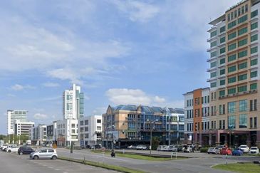 Sibu 4 Storey Corner Shophouse at Jalan Kpg Datu