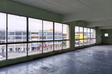 Sibu 4 Storey Corner Shophouse at Jalan Kpg Datu