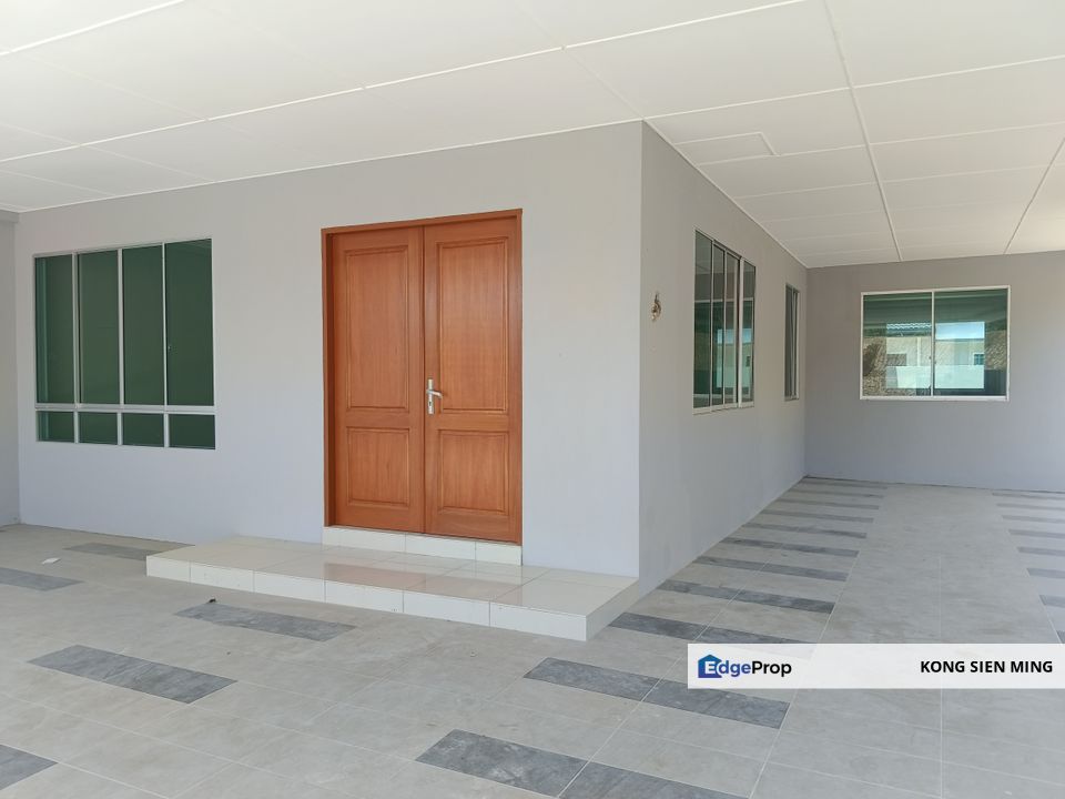 Sibu Double Storey Terrace Corner at Teku Pasai Siong, Sarawak, Sibu