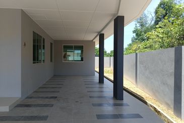 Sibu Double Storey Terrace Corner at Teku Pasai Siong