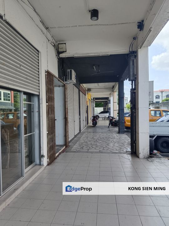 Sibu 3 Storey Intermediate Shophouse at Sungai Merah Town, Sarawak, Sibu