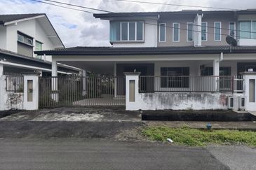 Sibu Double Storey Corner at Jalan Old Oya