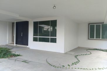 Sibu - Double Storey Semi Detached at Jalan Old Oya