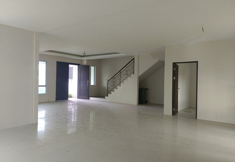 Sibu - Double Storey Semi Detached at Jalan Old Oya