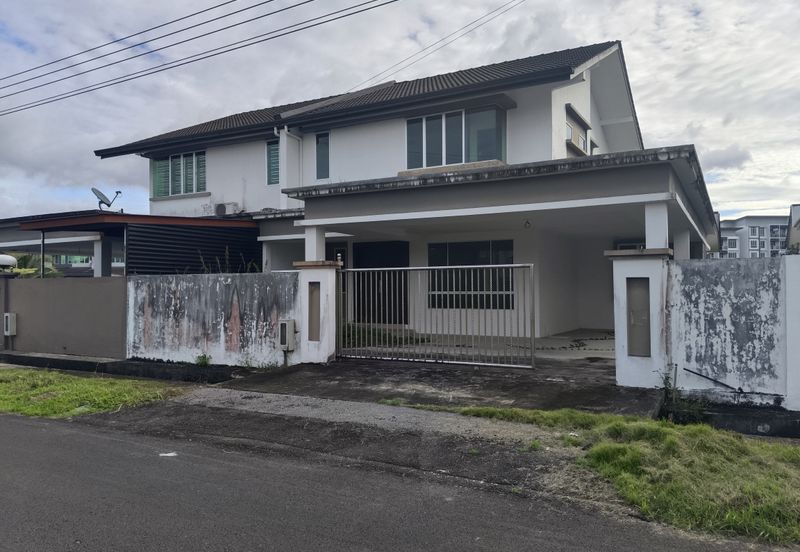 Sibu - Double Storey Semi Detached at Jalan Old Oya