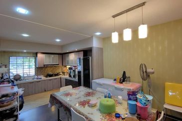 Kuching Double Storey Semi D at Jalan Stutong Baru