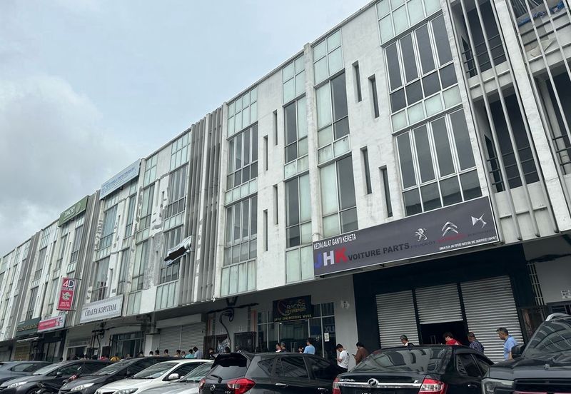 Oasis 2 @ Tropicana Danga Cove