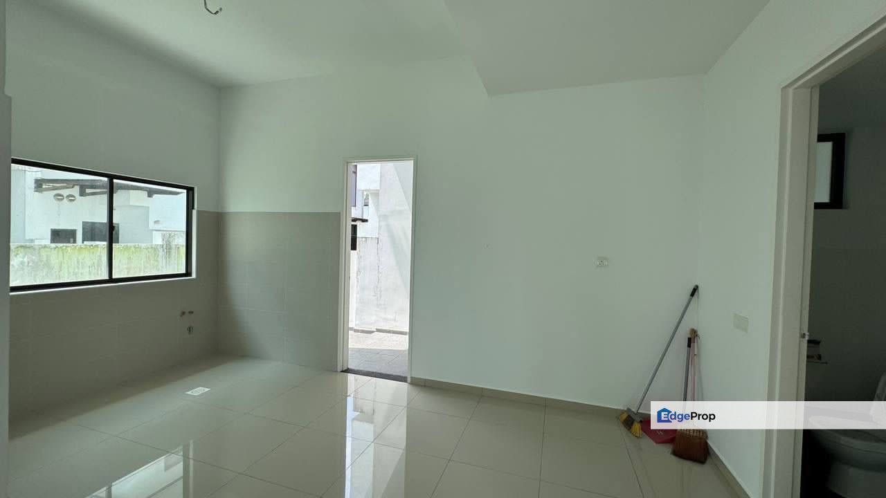 Eco Tropics Double Storey Cluster, Johor, Masai