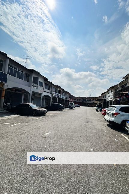Senai Utama Double Storey Shoplot Corner, Johor, Johor Bahru