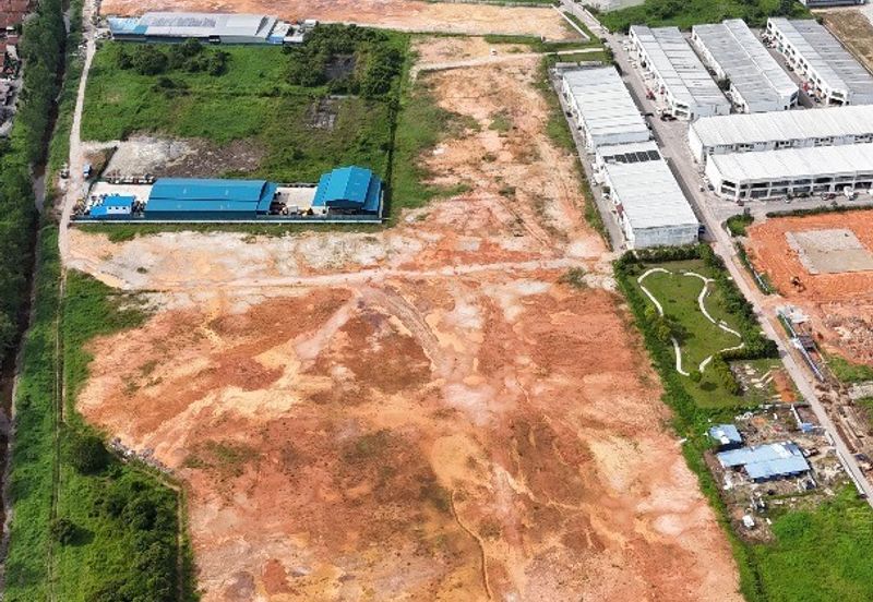 Pontian Batu 17.9 Acres Land