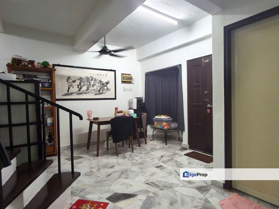 Tampoi Utama 3 Storey Terrace, Johor, Tampoi