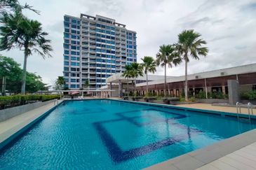 Seri Austin Luxury Apartment