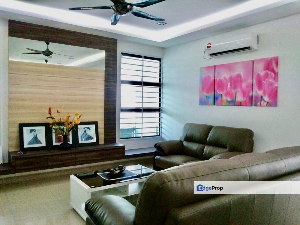 Taman Ungku Tun Aminah Double Storey Cluster, Johor, Skudai