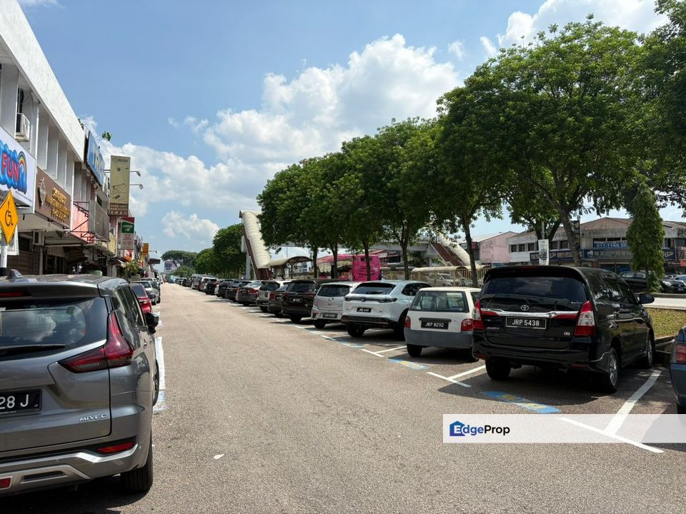 Tun Aminah Double Storey Shoplot, Johor, Johor Bahru