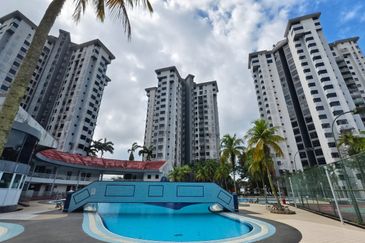 Mewah View Luxurious Apartments