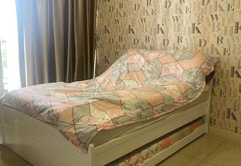 Dedaun Hijau (Greenfield Regency)