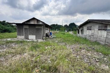 Jalan Saujana 1 Acre Land