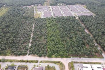 Batu Pahat 4.8 Acres Land