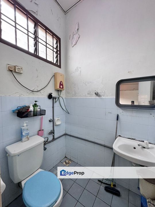 Pelangi Indah Double Storey Terrace Endlot, Johor, Ulu Tiram