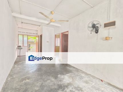 Taman Universiti Single Storey Terrace, Johor, Skudai