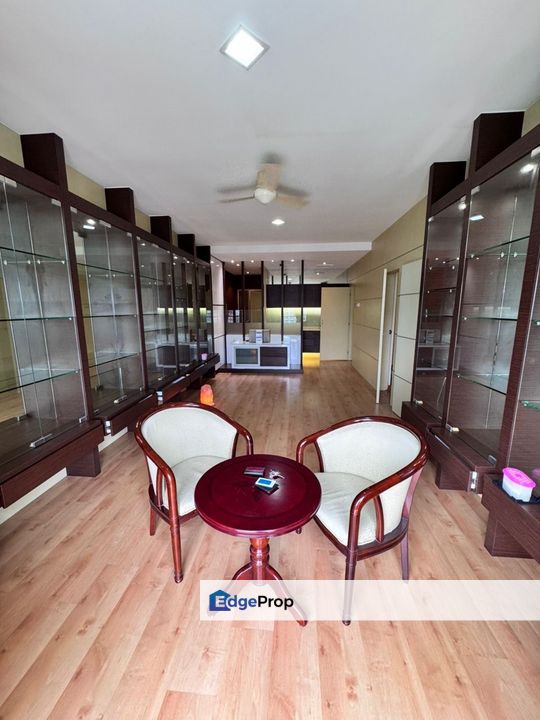 Lake View Suites Apartment, Johor, Johor Bahru