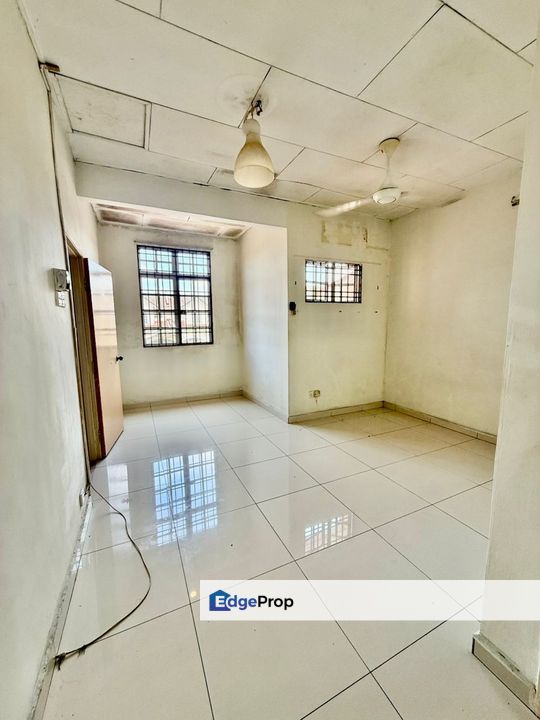 Taman Bukit Tiram Double Storey Terrace, Johor, Ulu Tiram