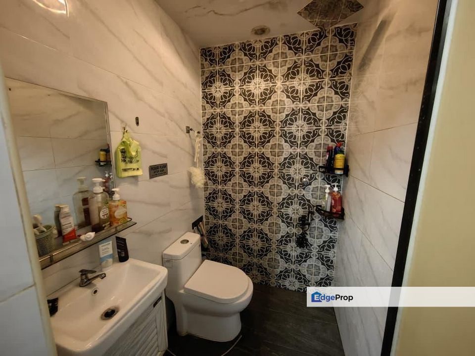 Puteri Wangsa Single Storey Terrace Full Loan, Johor, Ulu Tiram