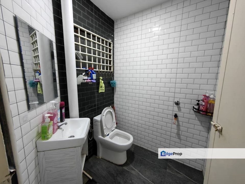 Puteri Wangsa Single Storey Terrace Full Loan, Johor, Ulu Tiram