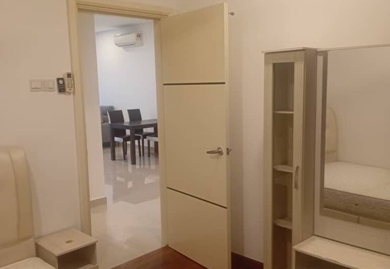 1Medini & Medini Signature