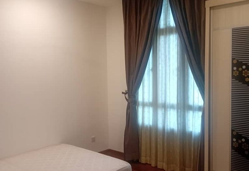 1Medini & Medini Signature