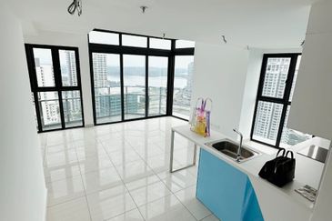 Almas @ Puteri Harbour